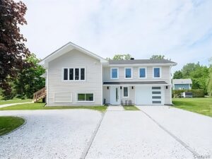 Rénovation de maison a venise-en-quebec - vue de face